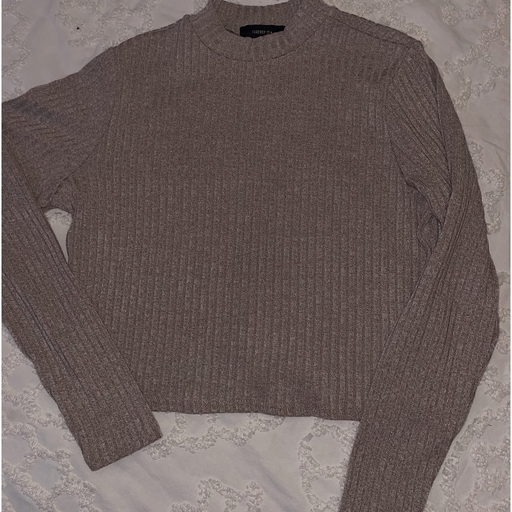 ✰ Long Sleeved Crop Top ✰